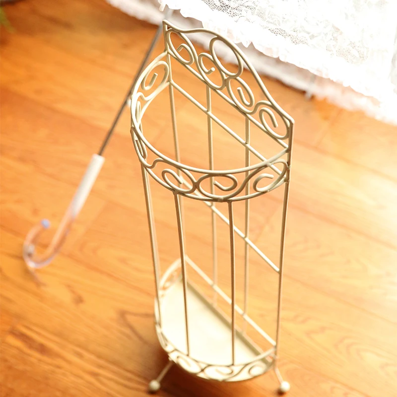 Metal umbrella creative domestic office umbrella rack hanging iron folding umbrella barrel
Metal umbrella creative domestic office umbrella rack hanging iron folding umbrella barrel