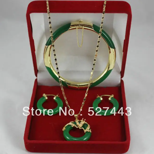 Wholesale free shipping >>Latest ! Fashion jewelry green stone necklace pendants, earrings , bracelets Set
Wholesale free shipping >>Latest ! Fashion jewelry green stone necklace pendants, earrings , bracelets Set
