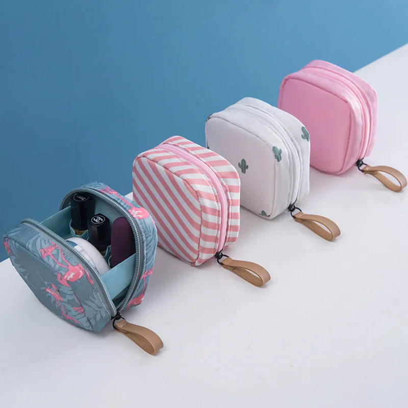 2019 Mini Women Cosmetic Storage Bag Portable Storage Lipstick Makeup Bag Travel MakeUp Pouch Sanitary Napkins Package Organizer
2019 Mini Women Cosmetic Storage Bag Portable Storage Lipstick Makeup Bag Travel MakeUp Pouch Sanitary Napkins Package Organizer