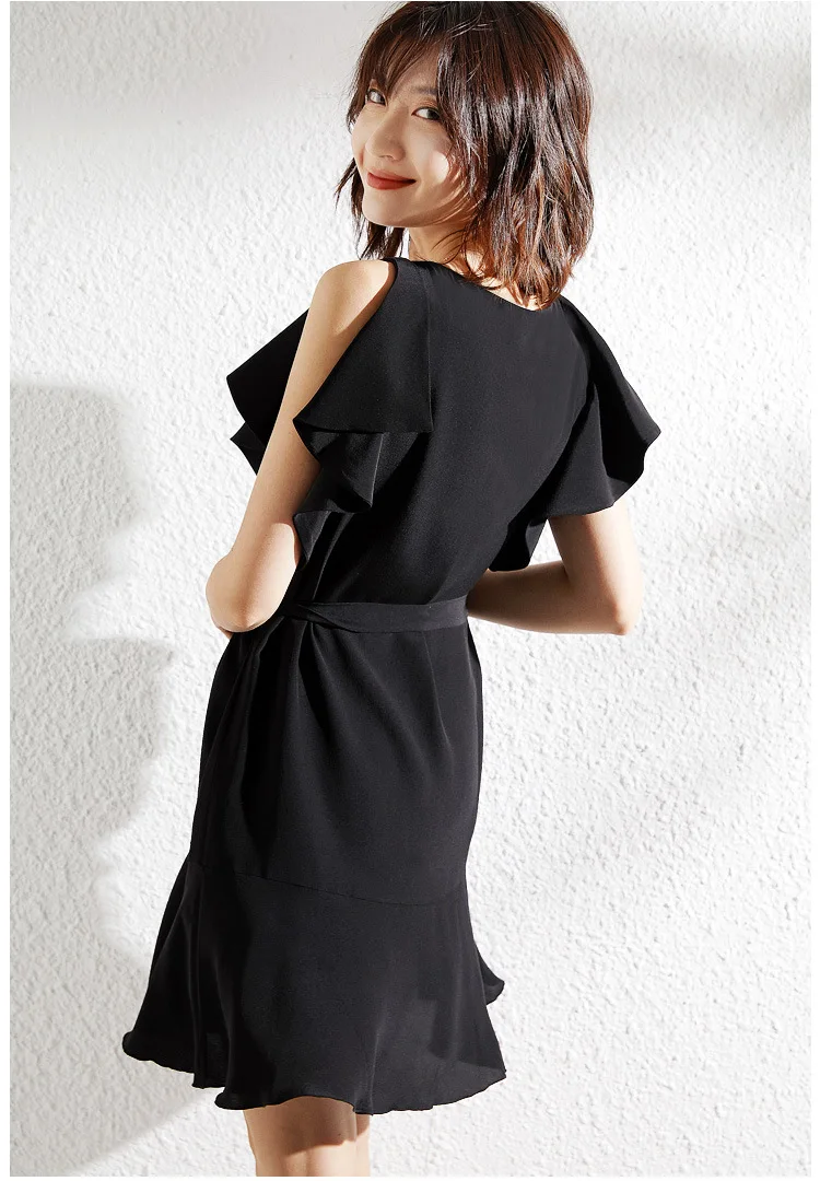 Ruffles Red Midi Silk Dress Summer Little Black Dresses Office Laides High Quality Luxury Solid Retro sukienka Vintage vestidos
Ruffles Red Midi Silk Dress Summer Little Black Dresses Office Laides High Quality Luxury Solid Retro sukienka Vintage vestidos