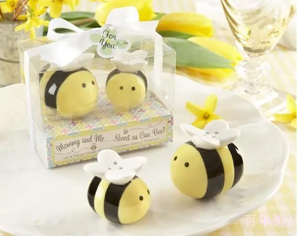 Mommy and Me Sweet as Can Bee Ceramic Honeybee Salt & Pepper Shakers 200pcs=100Set/Lot baby shower favors and gifts
Mommy and Me Sweet as Can Bee Ceramic Honeybee Salt & Pepper Shakers 200pcs=100Set/Lot baby shower favors and gifts