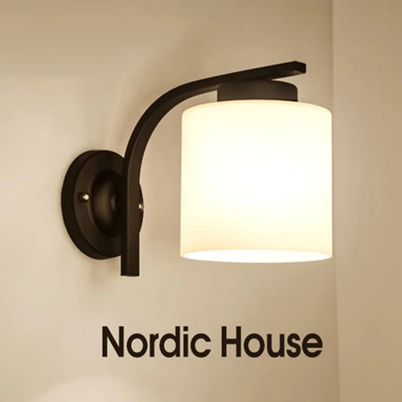 Vintage American country single head lamp bedroom study corridor lights Nordic art hall bedlight
Vintage American country single head lamp bedroom study corridor lights Nordic art hall bedlight