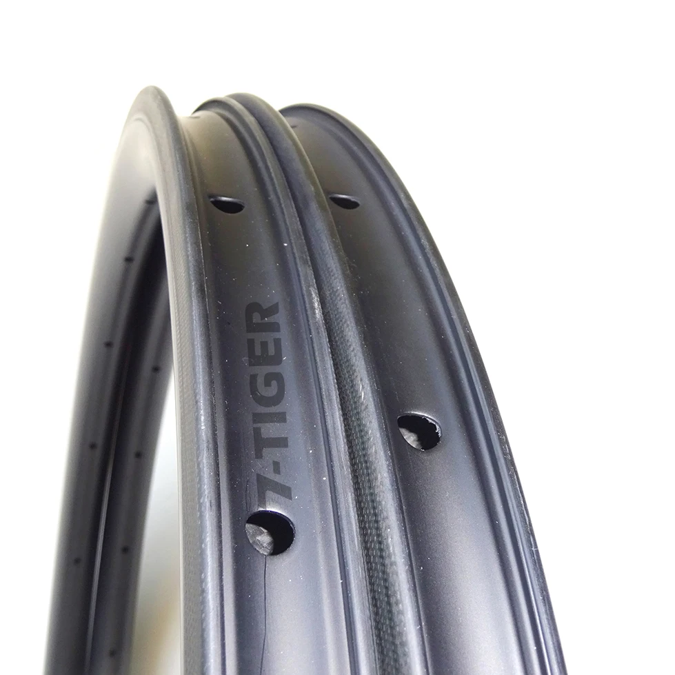 7-Tiger carbon road bicycle parts 35mm depth 28mm wide tubeless bike wheels rim 20-24 v brake and 24-24 28 holes disc cyclocross
7-Tiger carbon road bicycle parts 35mm depth 28mm wide tubeless bike wheels rim 20-24 v brake and 24-24 28 holes disc cyclocross