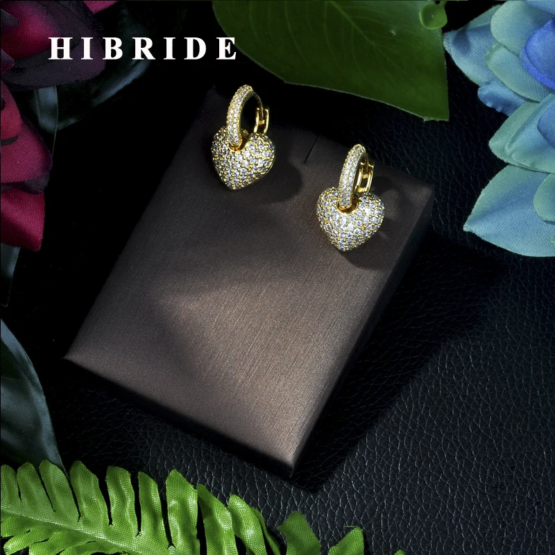 HIBRIDE Heart Hoop Earrings Micro Zircon Pave Gold-color Women Trendy Jewelry Brincos Bridal Gifts E-388
HIBRIDE Heart Hoop Earrings Micro Zircon Pave Gold-color Women Trendy Jewelry Brincos Bridal Gifts E-388