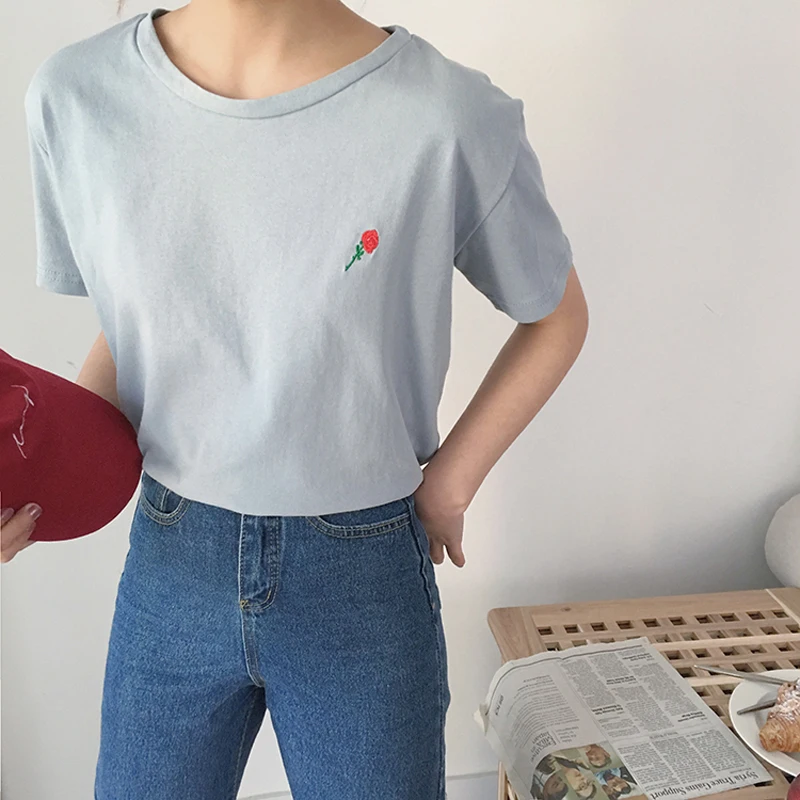 2021 New Summer Small Fresh Women T-shirts Korean Flower Embroidery Short Sleeve T Shirt Women Casual All-match Tees Tops
2021 New Summer Small Fresh Women T-shirts Korean Flower Embroidery Short Sleeve T Shirt Women Casual All-match Tees Tops