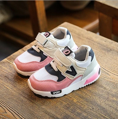 2019 new Korean children's shoes boys casual shoes girls breathable sports shoes kids net shoes
2019 new Korean children's shoes boys casual shoes girls breathable sports shoes kids net shoes