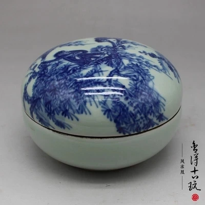 Imitation Chinese porcelain Handpainted blue and white Zodiac monkey ink box storage box
Imitation Chinese porcelain Handpainted blue and white Zodiac monkey ink box storage box