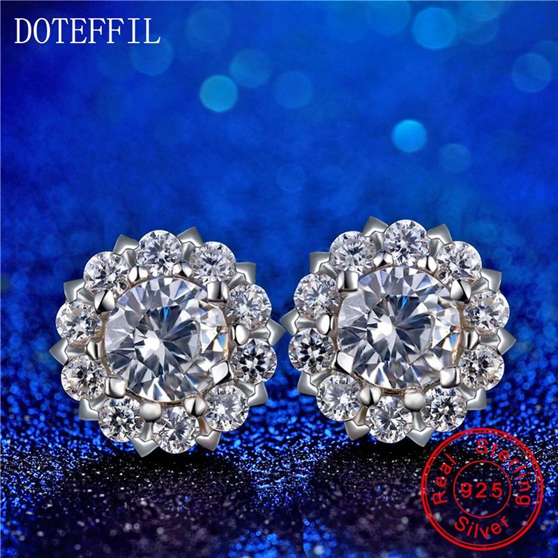 925 Silver Female Earrings Classic Round Snowflake Charm Woman Silver Stud Earrings Inlay AAA Crystal Fashion Jewelry
925 Silver Female Earrings Classic Round Snowflake Charm Woman Silver Stud Earrings Inlay AAA Crystal Fashion Jewelry