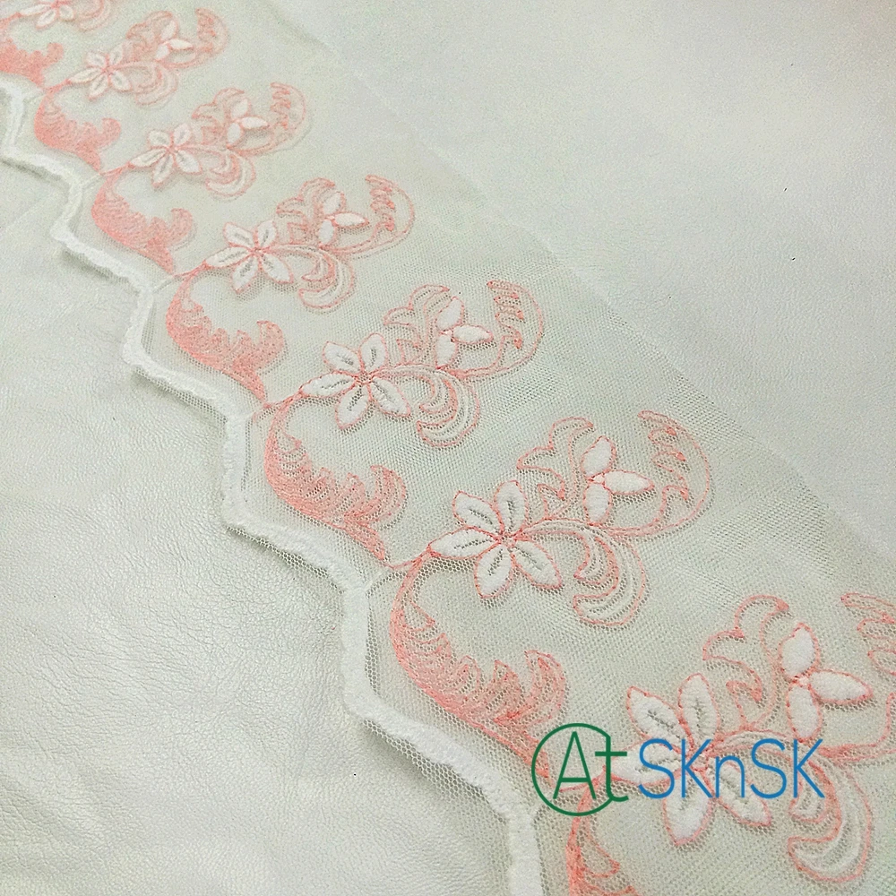 200 yards/ lot Latest fashion lace 10cm Width pink flower mesh lace french fabric lace dress accessory embroidered lace ribbon
200 yards/ lot Latest fashion lace 10cm Width pink flower mesh lace french fabric lace dress accessory embroidered lace ribbon