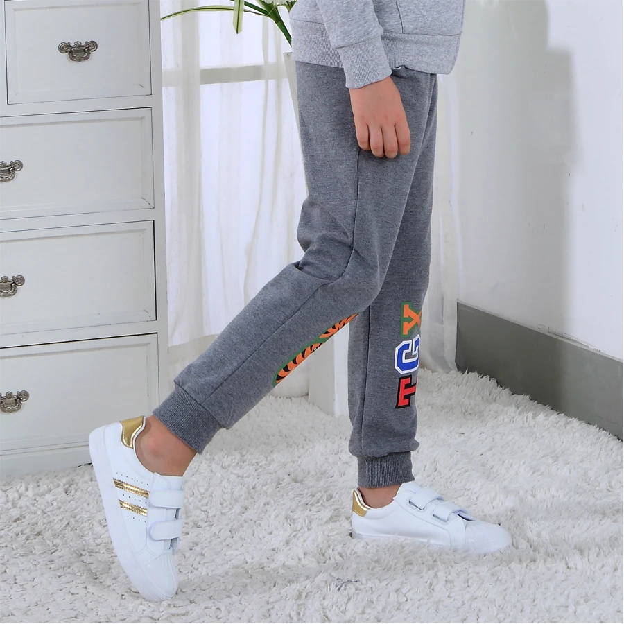 Kids Clothes Boys Pants Cotton Warm Winter Kids Football Sports Pants For Boys Solid Running Spring Teenage 2-8 Year Boys DS29
Kids Clothes Boys Pants Cotton Warm Winter Kids Football Sports Pants For Boys Solid Running Spring Teenage 2-8 Year Boys DS29