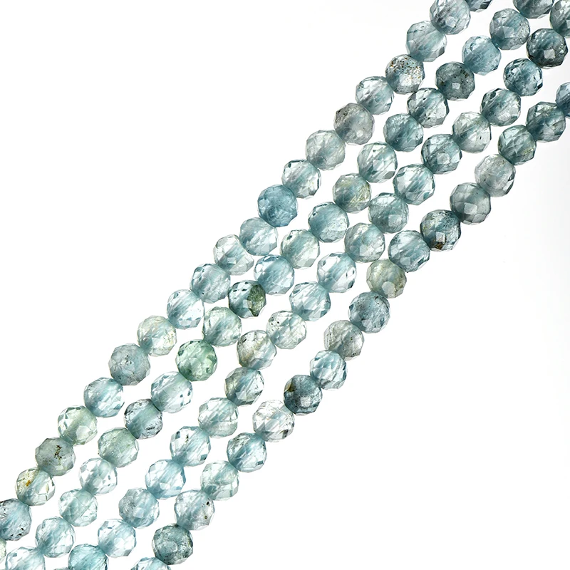 The transparent material with Bluish Green a tangent texture strung together by ropes 3mm-2mm Blue phosphorus ash Loose beads
The transparent material with Bluish Green a tangent texture strung together by ropes 3mm-2mm Blue phosphorus ash Loose beads