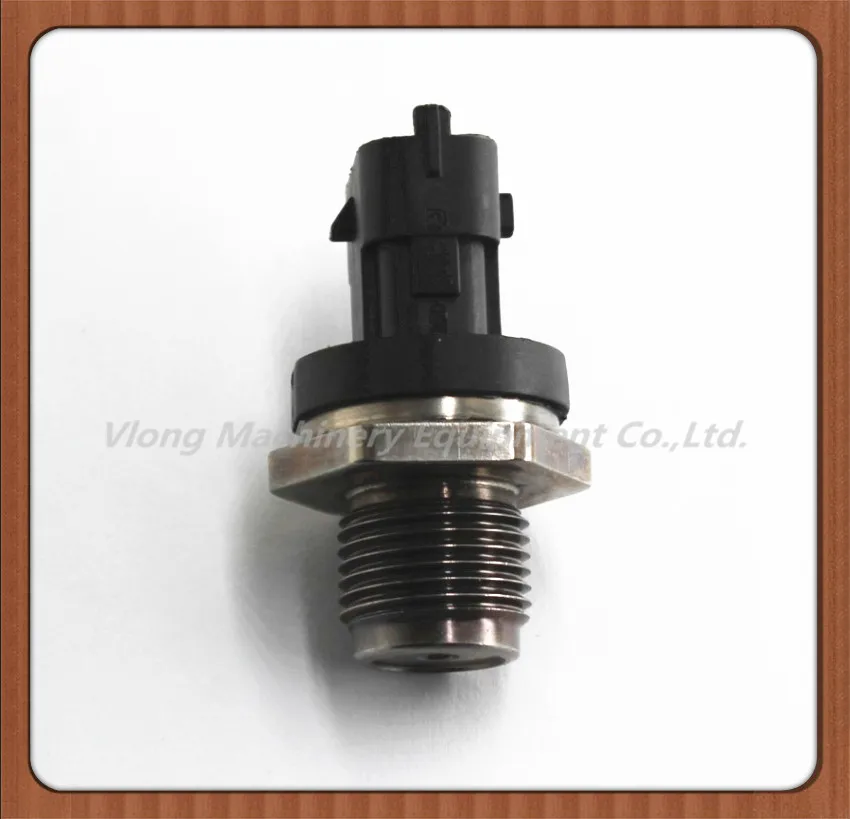 1800 Bar Fuel Rail High Pressure Sensor Common Injection 0281006112 0281006325 0281002846 0281002937 For Cummins IVECO DAF MAN
1800 Bar Fuel Rail High Pressure Sensor Common Injection 0281006112 0281006325 0281002846 0281002937 For Cummins IVECO DAF MAN