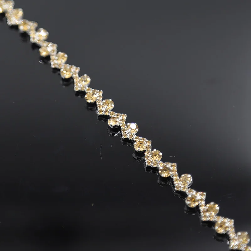 10Yards Bling Bling Simple Rhinestone Trim Topaz Crystal Chain Appliques For Garment Accessories
10Yards Bling Bling Simple Rhinestone Trim Topaz Crystal Chain Appliques For Garment Accessories
