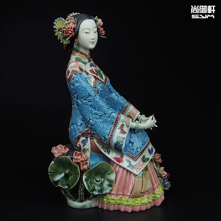 В стиле кукол Shiwan master Lin Weidong Бутик Летние женские фигурки Ремесла керамические украшения Декор ТВ кабинета
В стиле кукол Shiwan master Lin Weidong Бутик Летние женские фигурки Ремесла керамические украшения Декор ТВ кабинета