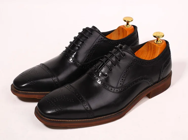New England retro leather business casual shoes Brock carved oxford shoes trend square head wedding shoes male Free Shipping
New England retro leather business casual shoes Brock carved oxford shoes trend square head wedding shoes male Free Shipping