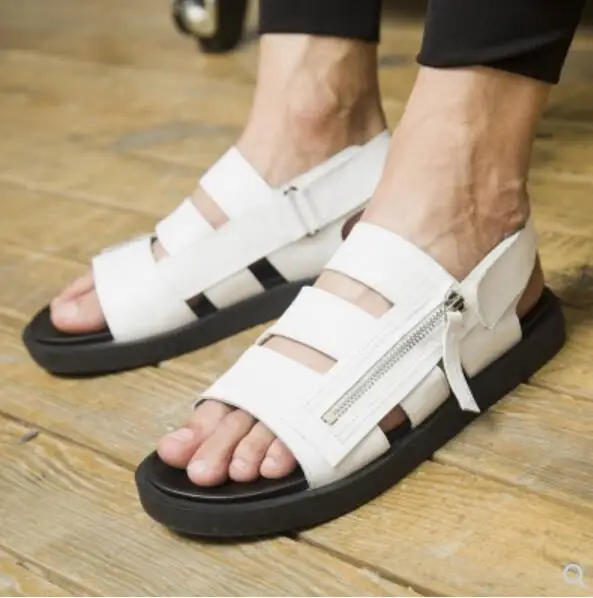 Casual Mens Beach Sandals Flats Shoes 2018 Straps Criss Cutout Sandals Cool Black Roman Shoes Retro Runway Men Sandals Loafers
Casual Mens Beach Sandals Flats Shoes 2018 Straps Criss Cutout Sandals Cool Black Roman Shoes Retro Runway Men Sandals Loafers