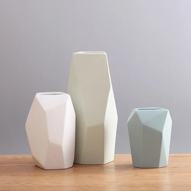 Nordic style ceramic dried flower living room flower arrangement geometric vase decoration modern minimalist fashion 3pcs/set
Nordic style ceramic dried flower living room flower arrangement geometric vase decoration modern minimalist fashion 3pcs/set