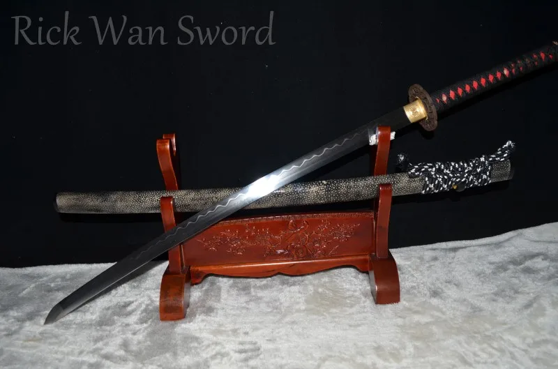 Top Grade Japanese Samurai Katana Sword 1095 High Carbon Steel Clay Tempered Full Tang Real Sharp Blade full rayskin saya
Top Grade Japanese Samurai Katana Sword 1095 High Carbon Steel Clay Tempered Full Tang Real Sharp Blade full rayskin saya