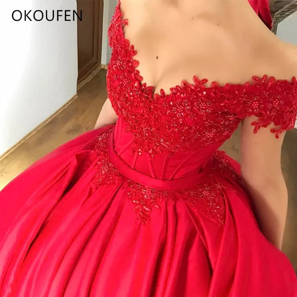 Ball Gown Red Quinceanera Dresses Saudi Arabic Satin Corset Sweet 16 Dresses Prom vestidos de 15 anos Sixteen robe de bal dulces
Ball Gown Red Quinceanera Dresses Saudi Arabic Satin Corset Sweet 16 Dresses Prom vestidos de 15 anos Sixteen robe de bal dulces
