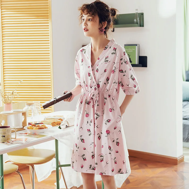 Summer Sexy Home Dresses Women New Fashion Nightgowns Sleepshirt For Ladies V-Neck SleepWear Cotton Nighty Kimono Nightdress 3XL
Summer Sexy Home Dresses Women New Fashion Nightgowns Sleepshirt For Ladies V-Neck SleepWear Cotton Nighty Kimono Nightdress 3XL