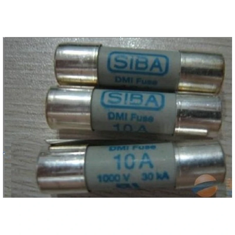 The UNI - T high interest applicable UT171 series UT181A multimeter insurance tube 10A 1000 v fuse
The UNI - T high interest applicable UT171 series UT181A multimeter insurance tube 10A 1000 v fuse