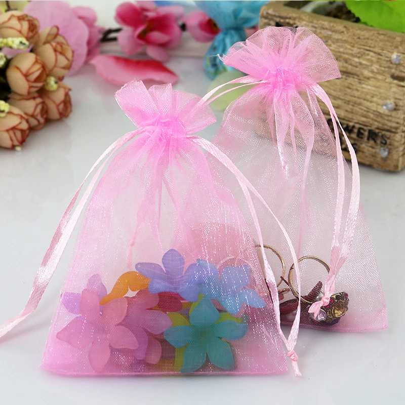 Hotsale 100pcs/lot Pink Organza Bag 7x9cm Drawable Wedding Favors Candy Jewelry Packaging Bag Pouches Small Organza Gift Bags
Hotsale 100pcs/lot Pink Organza Bag 7x9cm Drawable Wedding Favors Candy Jewelry Packaging Bag Pouches Small Organza Gift Bags