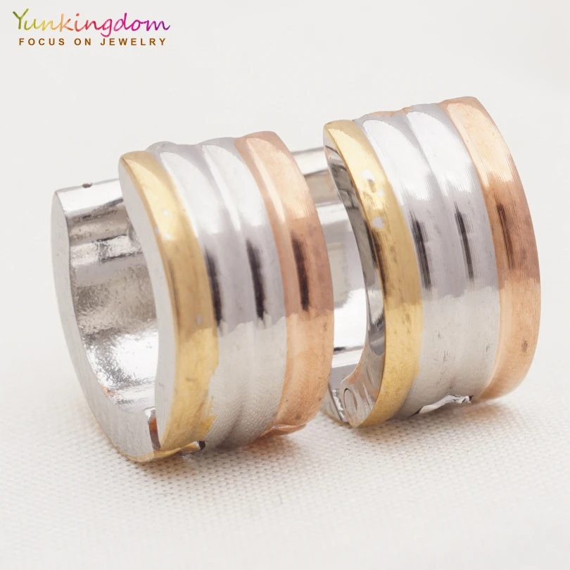 Yunkingdomm 2018 new 3 colors rock men earrings stainless steel small hoop earrings for women Girls UE0348
Yunkingdomm 2018 new 3 colors rock men earrings stainless steel small hoop earrings for women Girls UE0348