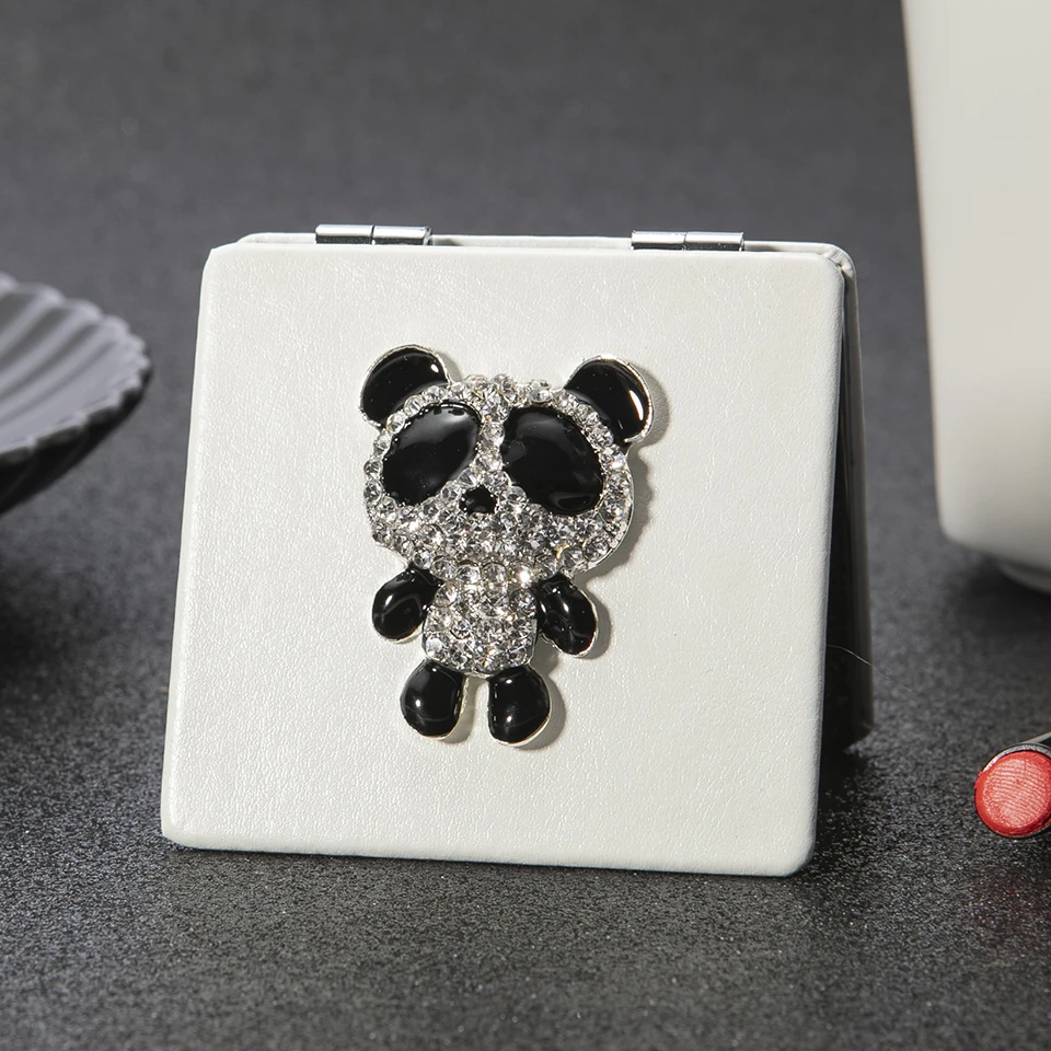 Портативное карманное косметическое зеркало для макияжа из искусственной кожи, складное компактное зеркало с 2-сторонним увеличением в вид...
Портативное карманное косметическое зеркало для макияжа из искусственной кожи, складное компактное зеркало с 2-сторонним увеличением в вид...