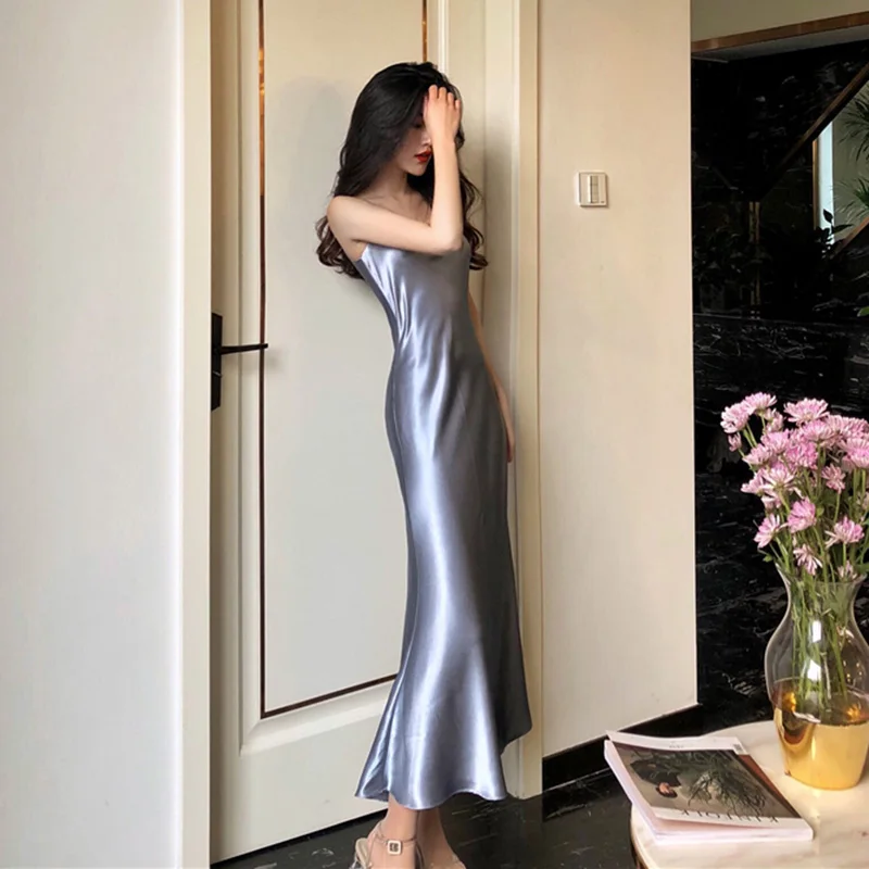 2019 new ice silk strap nightdress women summer thin sexy nightdress ice silk strap dress can be worn outside dress Female s2
2019 new ice silk strap nightdress women summer thin sexy nightdress ice silk strap dress can be worn outside dress Female s2