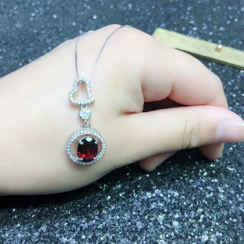 KJJEAXCMY boutique jewels 925 pure silver inlaid garnet Pendant + Necklace Jewelry A
KJJEAXCMY boutique jewels 925 pure silver inlaid garnet Pendant + Necklace Jewelry A