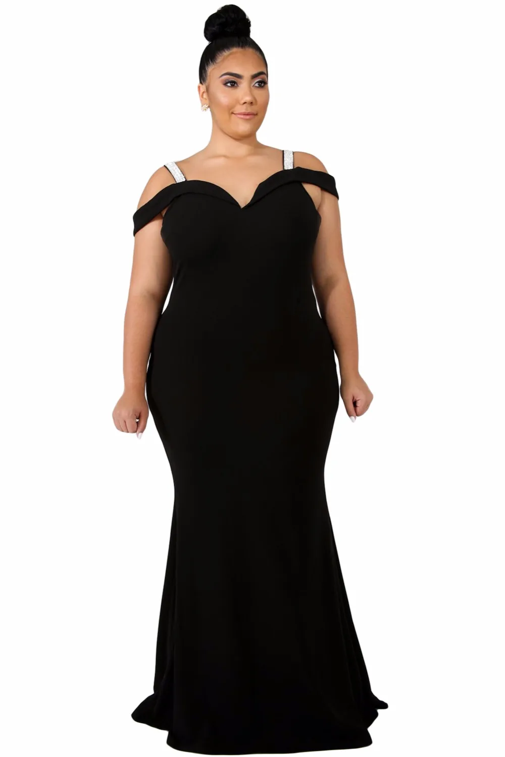 Cold Shoulder Plus Size Evening Party Dress Rhinestone XL-5XL Women Dress Long V Neck Vestidos Elegantes Mujer
Cold Shoulder Plus Size Evening Party Dress Rhinestone XL-5XL Women Dress Long V Neck Vestidos Elegantes Mujer