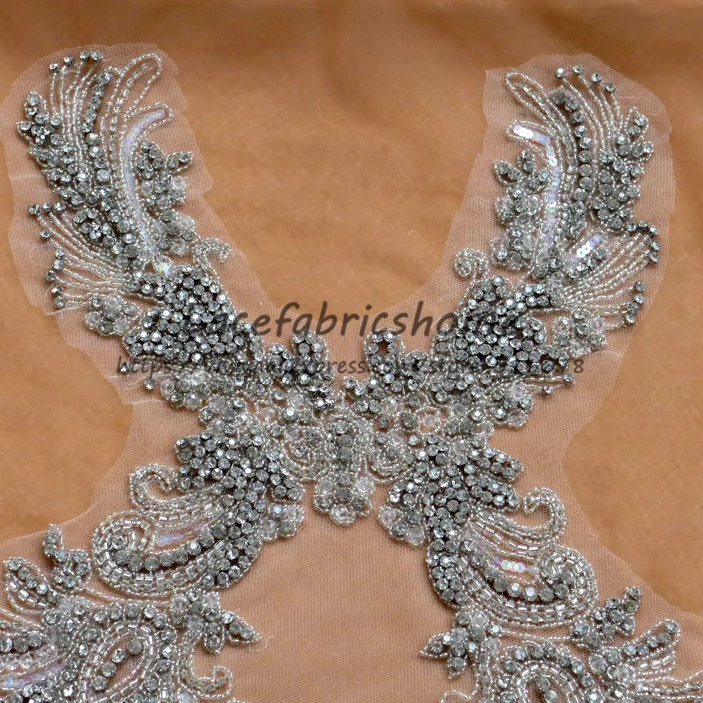New super heavy workmanship applique rhinestone beaded patch sew-on dress accessories by piece 71X32cm
New super heavy workmanship applique rhinestone beaded patch sew-on dress accessories by piece 71X32cm