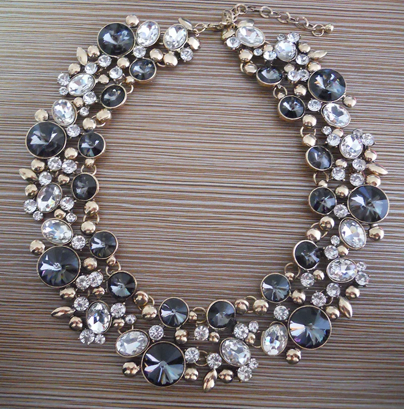 Indian Statement Large Collar Choker Necklace Women Crystal Rhinestone Vintage Maxi Chunky Big Bib Necklace Jewelry Accessories
Indian Statement Large Collar Choker Necklace Women Crystal Rhinestone Vintage Maxi Chunky Big Bib Necklace Jewelry Accessories