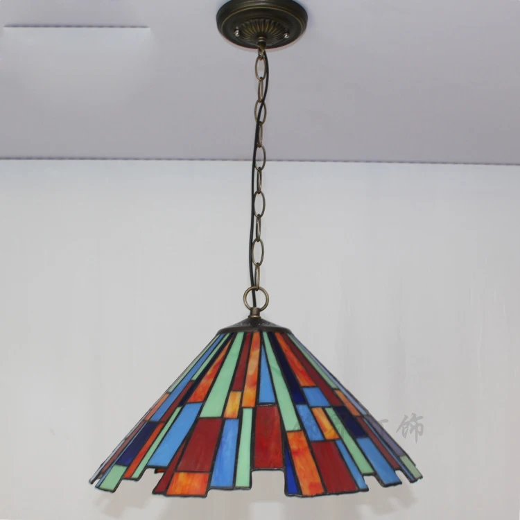 Continental Tiffany stained glass chandeliers bedroom living room dining hall Creative lights
Continental Tiffany stained glass chandeliers bedroom living room dining hall Creative lights