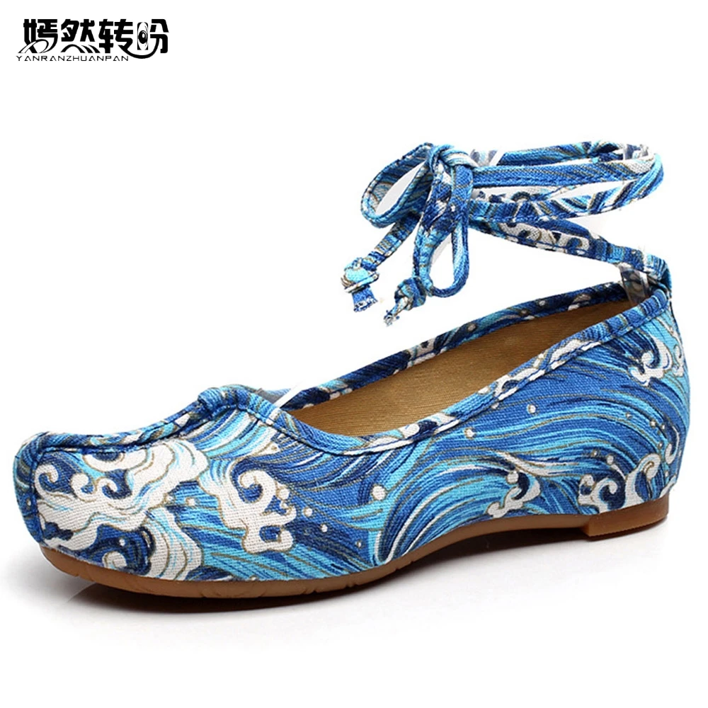Chinese Women Flats Blue Waves Embroidery Canvas Shoes Ankle Strap Soft Dance Drive Shoes Woman Zapatos Mujer Plus Size 41
Chinese Women Flats Blue Waves Embroidery Canvas Shoes Ankle Strap Soft Dance Drive Shoes Woman Zapatos Mujer Plus Size 41