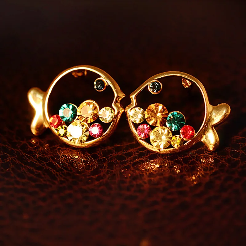 30 pairs/lot Crystal Stud Earrings Women Gold Color Fish Earring Rhinestone Zircon Charm Cute Animal Fashion Jewelry Pendientes
30 pairs/lot Crystal Stud Earrings Women Gold Color Fish Earring Rhinestone Zircon Charm Cute Animal Fashion Jewelry Pendientes