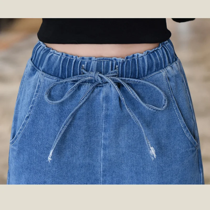 Jeans Women's Nine-minute Pants High waist and Leg Showing Wear Students'Straight Bottom Trousers
Jeans Women's Nine-minute Pants High waist and Leg Showing Wear Students'Straight Bottom Trousers