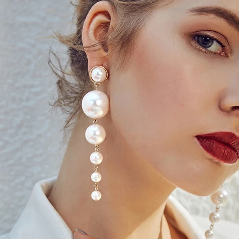 Party Gift Wedding Women Allergy Free 1Pair New Hot Sale Drop Shipping Long Venetian pearl High Quality Drop Earrings Girls
Party Gift Wedding Women Allergy Free 1Pair New Hot Sale Drop Shipping Long Venetian pearl High Quality Drop Earrings Girls