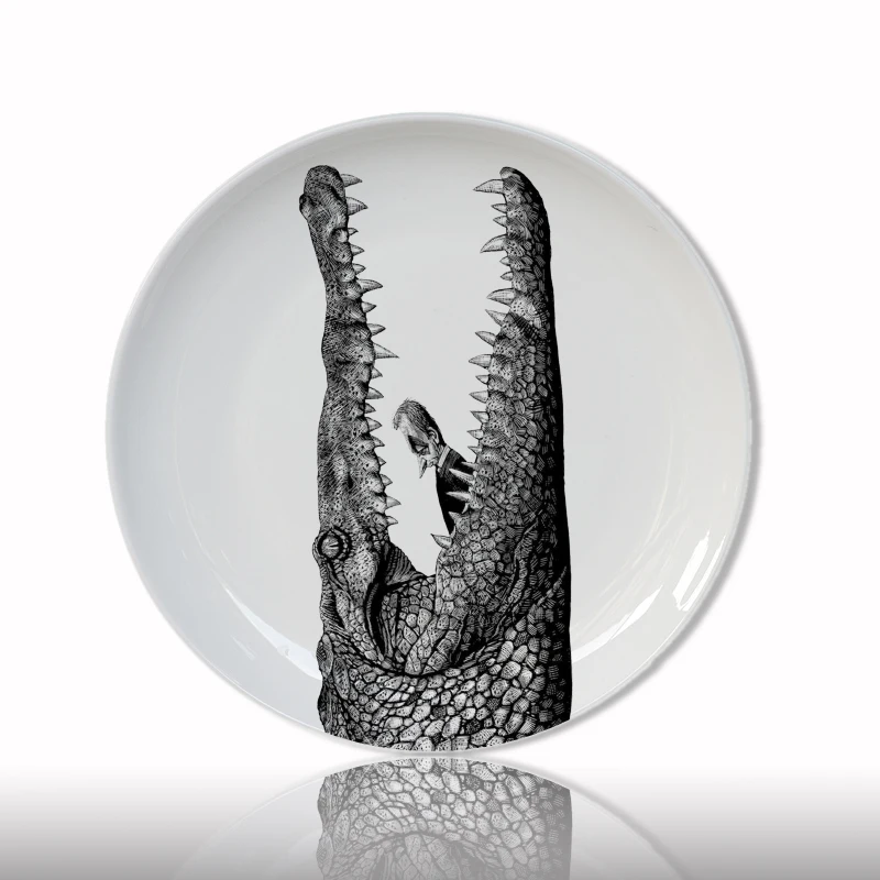 White and Black Animal Head Decorative Plate Creative Ceramic Craft for Home Decor Crocodile Tiger Round Dish Artistic Plate
White and Black Animal Head Decorative Plate Creative Ceramic Craft for Home Decor Crocodile Tiger Round Dish Artistic Plate