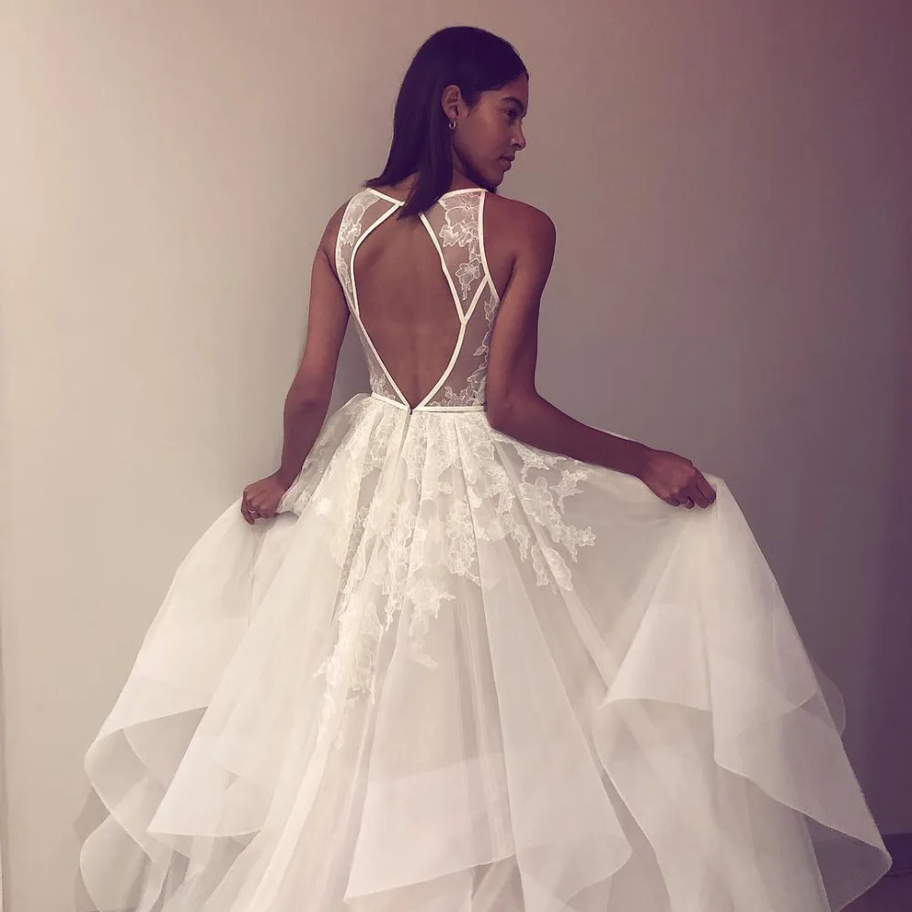 V-neck wedding dress New Beautiful wedding dresses A Line Boho Wedding Dress Gown Sofuge Vestido De Noiva Dubai Arabic Suknia
V-neck wedding dress New Beautiful wedding dresses A Line Boho Wedding Dress Gown Sofuge Vestido De Noiva Dubai Arabic Suknia