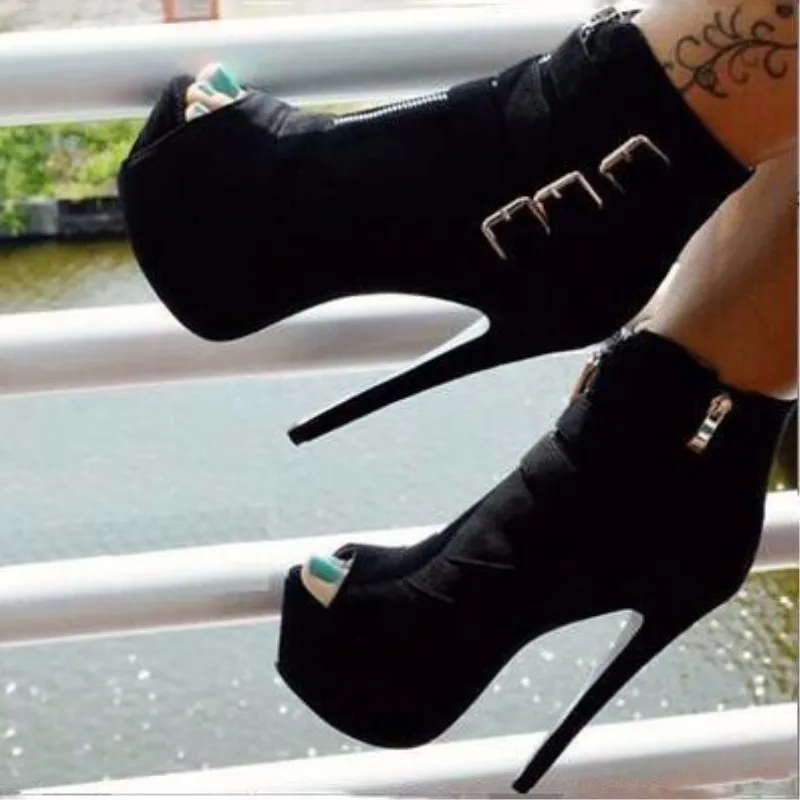 2019 fashion high heels women boots suede, buckle decoration, 14.5 cm high heel boots, ankle boots, peep toe boots.
2019 fashion high heels women boots suede, buckle decoration, 14.5 cm high heel boots, ankle boots, peep toe boots.
