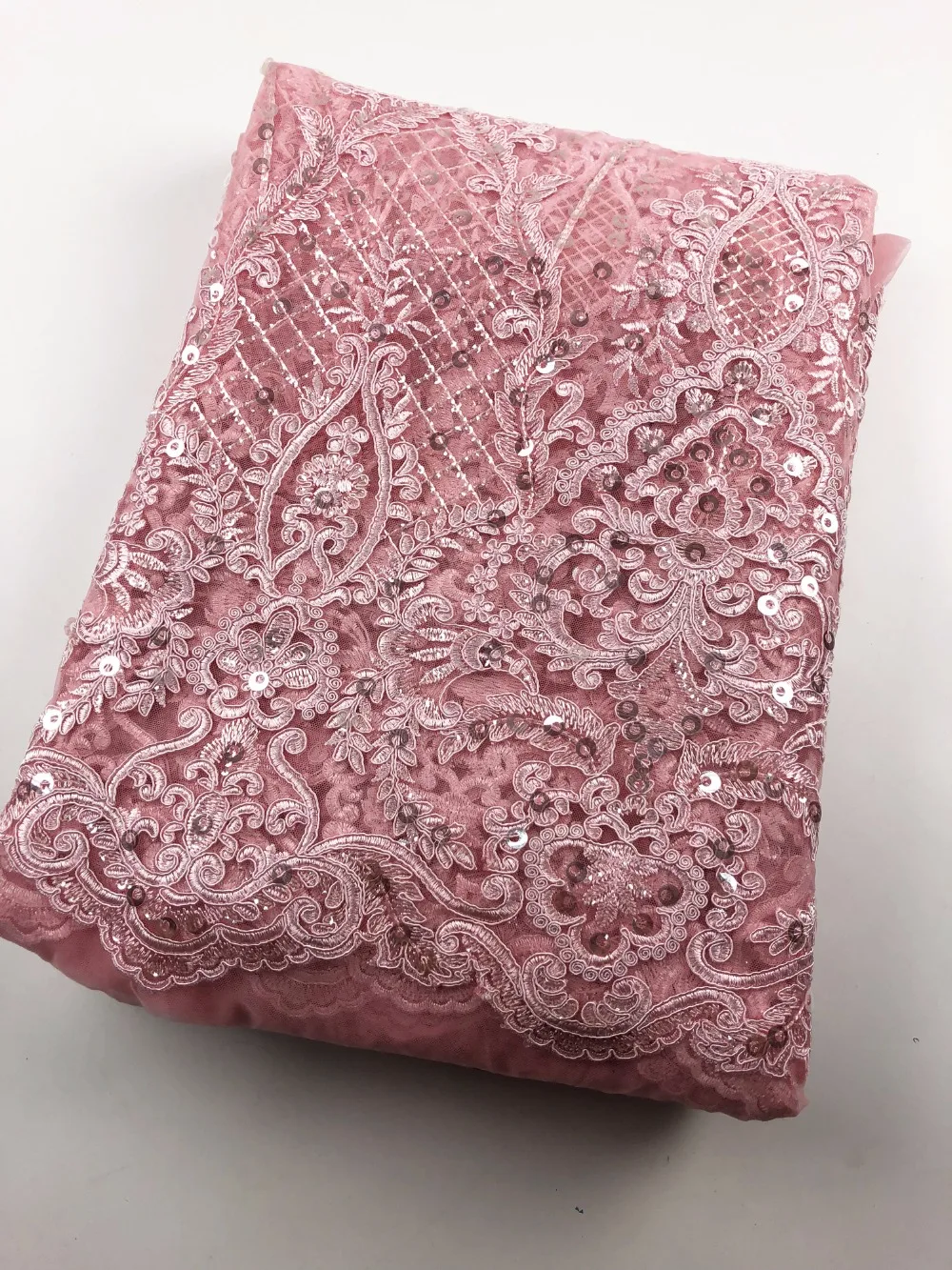 High Quality African French net Lace Fabric With stones Tulle Lace Fabric For Big Occasion dresses Z817-4
High Quality African French net Lace Fabric With stones Tulle Lace Fabric For Big Occasion dresses Z817-4