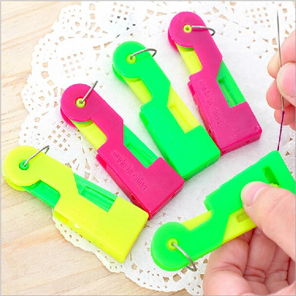 100PCS Elderly Easy To Use Automatic Needle Threader Thread Guide Needle Device garment Sewing needlework gift for grandma AU149
100PCS Elderly Easy To Use Automatic Needle Threader Thread Guide Needle Device garment Sewing needlework gift for grandma AU149