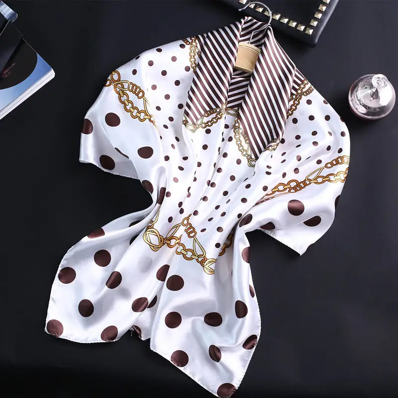 90*90cm women elegant silk scarf dot chain print satin bandana foulard femme muslim hijab headscarf ladies handkerchief
90*90cm women elegant silk scarf dot chain print satin bandana foulard femme muslim hijab headscarf ladies handkerchief