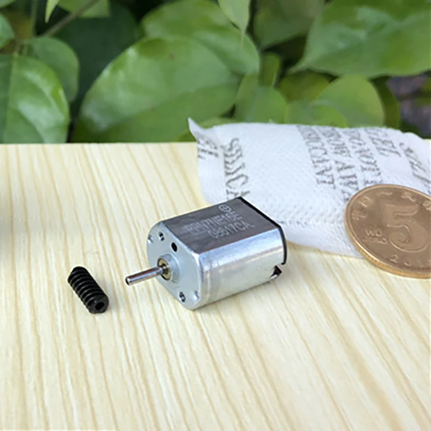 030 Micro Motor with Black Worm Gear DC 3V High Speed Precision Camera Accessory Motor Shaft Diameter 1.5mm 13000 rpm-21500 rpm
030 Micro Motor with Black Worm Gear DC 3V High Speed Precision Camera Accessory Motor Shaft Diameter 1.5mm 13000 rpm-21500 rpm