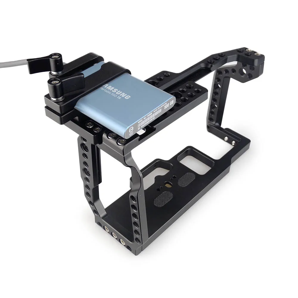 MAGICRIG BMPCC 4K Cage Video Camera Cage with T5 SSD Card Clamp for Blackmagic Pocket Cinema Camera BMPCC 4K /BMPCC 6K
MAGICRIG BMPCC 4K Cage Video Camera Cage with T5 SSD Card Clamp for Blackmagic Pocket Cinema Camera BMPCC 4K /BMPCC 6K