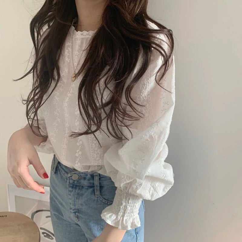 White Elegant Women Blouses Lantern Sleeves O Neck Lace Floral Print Vintage Casual Sweet Korean Style Femme Tops S-XL
White Elegant Women Blouses Lantern Sleeves O Neck Lace Floral Print Vintage Casual Sweet Korean Style Femme Tops S-XL