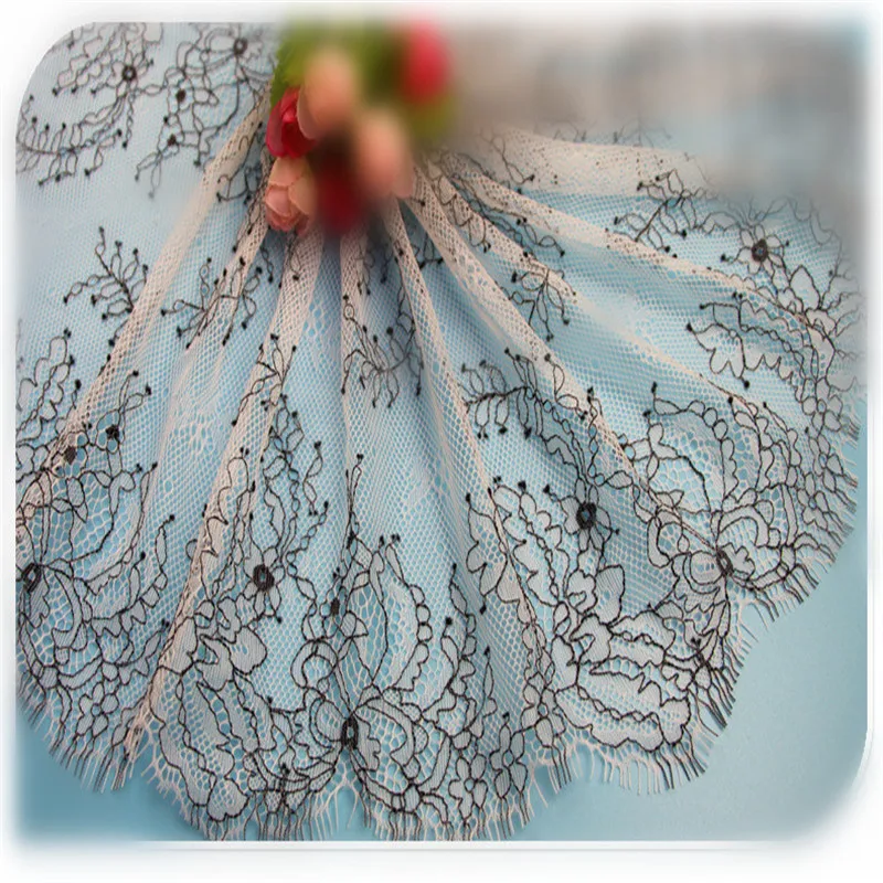 3M/lot Eyelash Lace Fabric 23.5cm DIY Decorative High Quality Soft Off Nylon Eyelash Lace Trim Wedding Dress Fabric
3M/lot Eyelash Lace Fabric 23.5cm DIY Decorative High Quality Soft Off Nylon Eyelash Lace Trim Wedding Dress Fabric