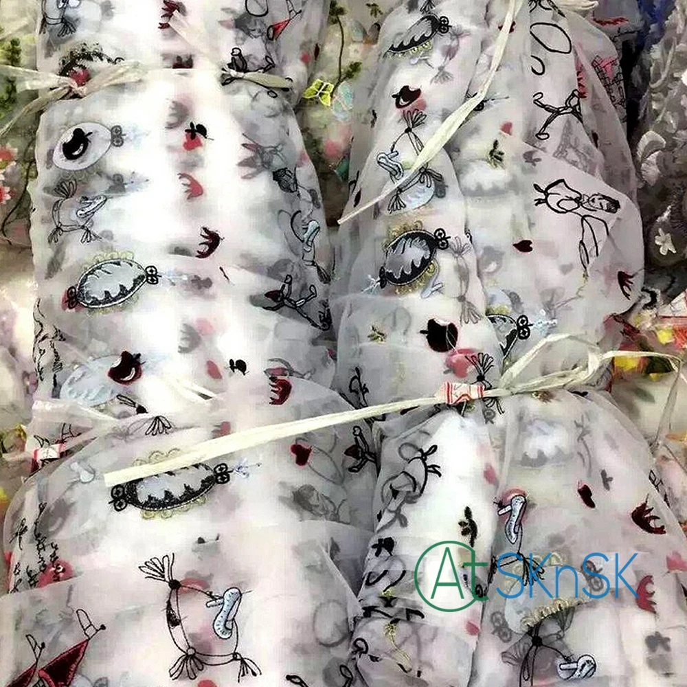 5 Yards cartoon colorful lovely organdy embroidery lace fabric for party/evening dress/sawing Dress Tulle Skirt Material fabrics
5 Yards cartoon colorful lovely organdy embroidery lace fabric for party/evening dress/sawing Dress Tulle Skirt Material fabrics