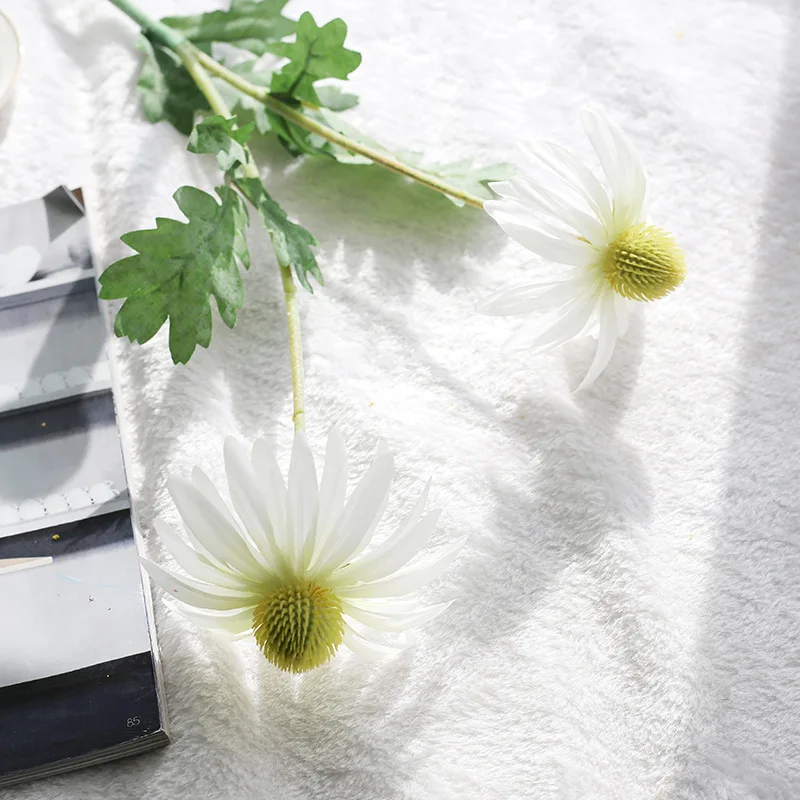 10PCS Artificial Daisy Flowers 2 Heads Bridal Chrysanthemum Silk Artificial Flowers Leaves for Home Wedding Decoration
10PCS Artificial Daisy Flowers 2 Heads Bridal Chrysanthemum Silk Artificial Flowers Leaves for Home Wedding Decoration